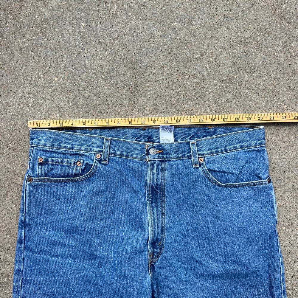 Vintage Y2K Levi's 550 Relaxed Fit Blue Jean Shorts Jorts Size 40 - Picture 6 of 9